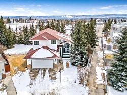 118 Arbour Summit Close NW Calgary, AB T3G 3W2