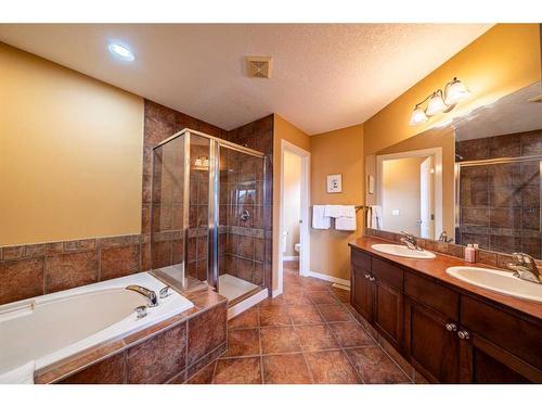 48 Chapala Square Se, Calgary, AB - Indoor Photo Showing Bathroom