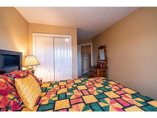 48 Chapala Square Se, Calgary, AB - Indoor Photo Showing Bedroom