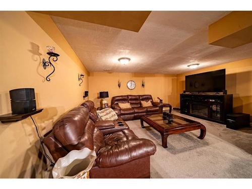 48 Chapala Square Se, Calgary, AB - Indoor Photo Showing Living Room