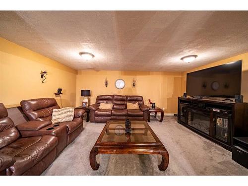 48 Chapala Square Se, Calgary, AB - Indoor Photo Showing Living Room