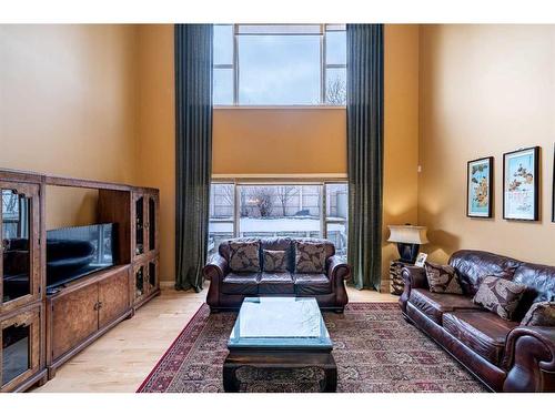 48 Chapala Square Se, Calgary, AB - Indoor Photo Showing Living Room