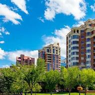 702-600 Princeton Way SW Calgary, AB T2P 5N4