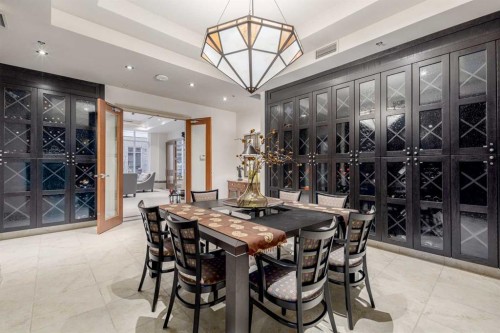 702-600 Princeton Way Sw, Calgary, AB - Indoor Photo Showing Dining Room