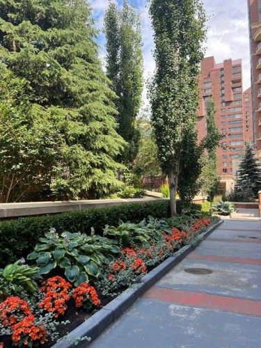 702-600 Princeton Way Sw, Calgary, AB - Outdoor