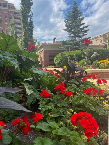 702-600 Princeton Way Sw, Calgary, AB - Outdoor