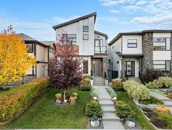 2213 36 Street SW Calgary, AB T3E 2Z3