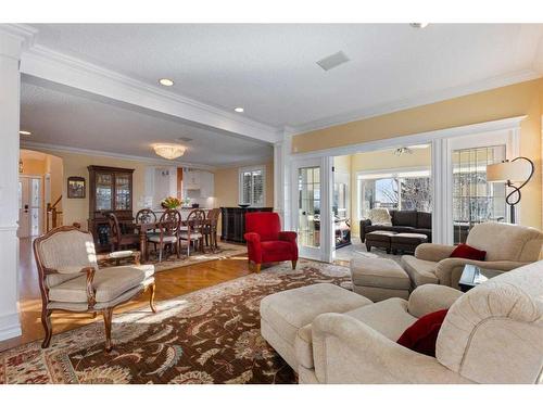 55 Prominence Point Sw, Calgary, AB - Indoor Photo Showing Living Room