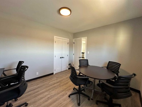 4517 55 Ave, Olds, AB 