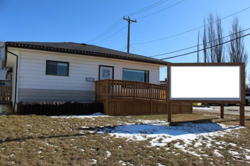 4517 55 Ave, Olds, AB 
