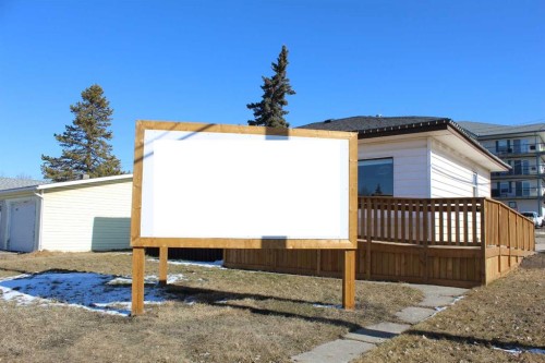 4517 55 Ave, Olds, AB 