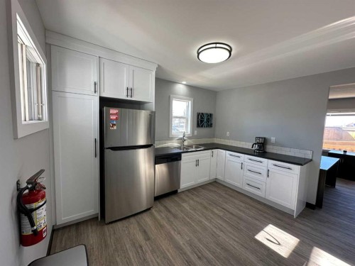 4517 55 Ave, Olds, AB 