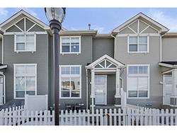 117 Elgin Gardens SE Calgary, AB T2Z 4T6