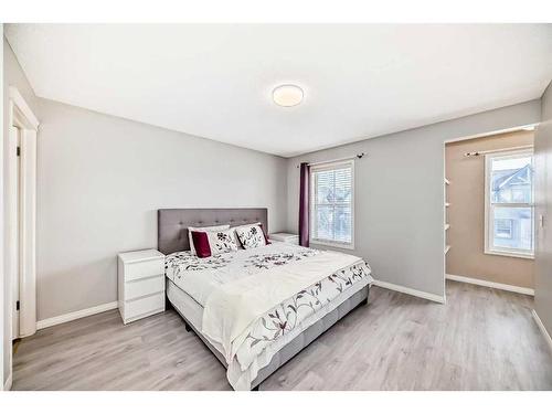 69 New Brighton Green Se, Calgary, AB - Indoor Photo Showing Bedroom