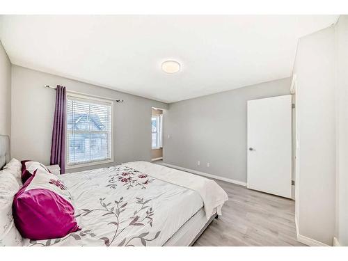 69 New Brighton Green Se, Calgary, AB - Indoor Photo Showing Bedroom