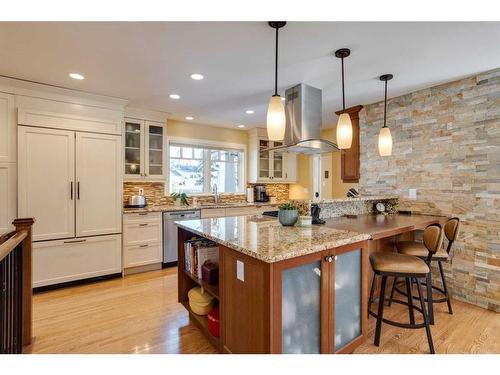 73 Holden Road Sw, Calgary, AB - Indoor Photo Showing Kitchen With Upgraded Kitchen