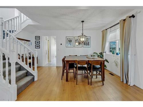 39 Macewan Glen Way Nw, Calgary, AB - Indoor Photo Showing Dining Room