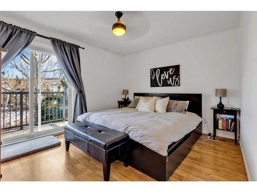 39 Macewan Glen Way Nw, Calgary, AB - Indoor Photo Showing Bedroom