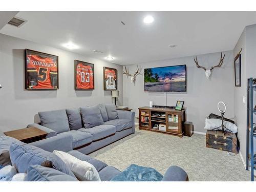 39 Macewan Glen Way Nw, Calgary, AB - Indoor Photo Showing Living Room