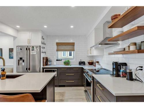 39 Macewan Glen Way Nw, Calgary, AB - Indoor Photo Showing Kitchen With Upgraded Kitchen