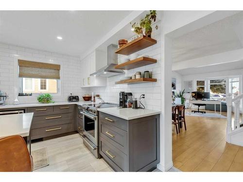 39 Macewan Glen Way Nw, Calgary, AB - Indoor Photo Showing Kitchen With Upgraded Kitchen