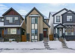 45 Masters Crescent SE Calgary, AB T3M 2H1