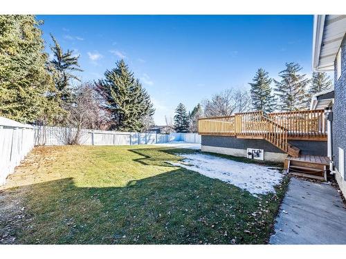 588 Silvergrove Drive Nw, Calgary, AB - Outdoor