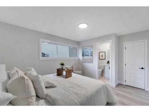 179 Flavelle Road Se, Calgary, AB - Indoor Photo Showing Bedroom