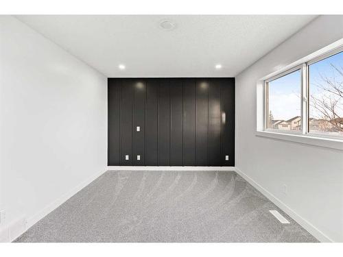 16 Erin Circle Se, Calgary, AB - Indoor Photo Showing Other Room