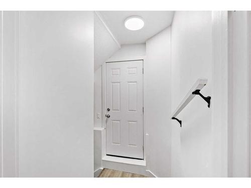 16 Erin Circle Se, Calgary, AB - Indoor Photo Showing Other Room