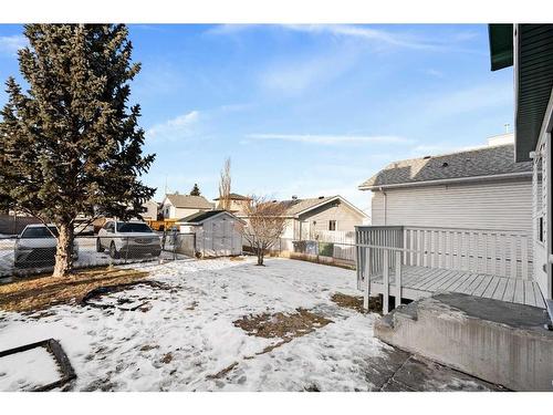 16 Erin Circle Se, Calgary, AB - Outdoor