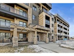 418-125 Wolf Hollow Crescent SE Calgary, AB T2X 5W9