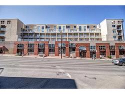 305-1540 17 Avenue SW Calgary, AB T2T 0C8