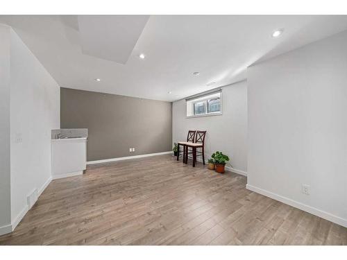 116 New Brighton Grove Se, Calgary, AB - Indoor Photo Showing Other Room