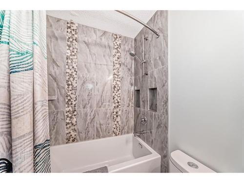 95 Tuscany Hills Park Nw, Calgary, AB - Indoor Photo Showing Bathroom