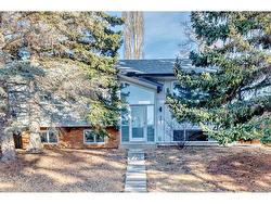 208 Glamorgan Place SW Calgary, AB T3E 5C1