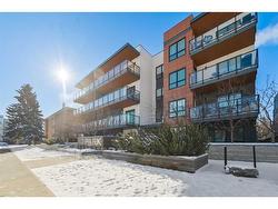 105-811 5 Street NE Calgary, AB T2E 3W9