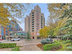 903-200 La Caille Place SW Calgary, AB T2P 5E2