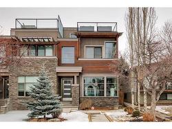 2216A 3 Avenue NW Calgary, AB T2N 0K6