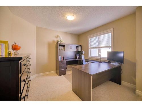 39 Weston Rise Sw, Calgary, AB - Indoor