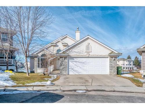 128 Coral Shores Cape Ne, Calgary, AB - Outdoor