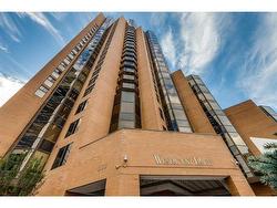 2703-1100 8 Avenue SW Calgary, AB T2X 2E6