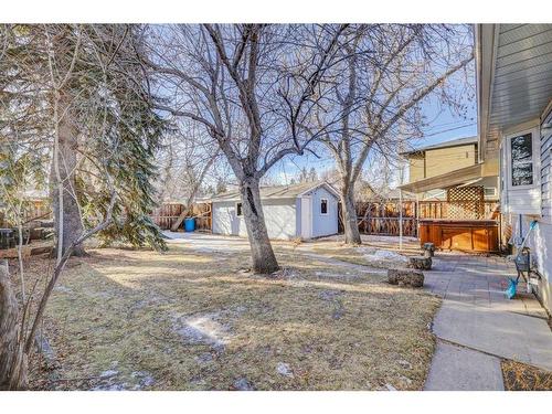 3039 Cochrane Road Nw, Calgary, AB - Outdoor