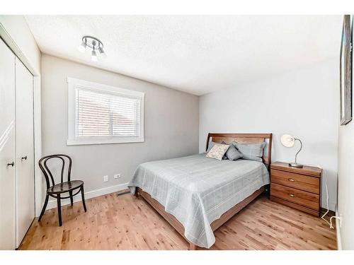 92 Citadel Drive Nw, Calgary, AB - Indoor Photo Showing Bedroom