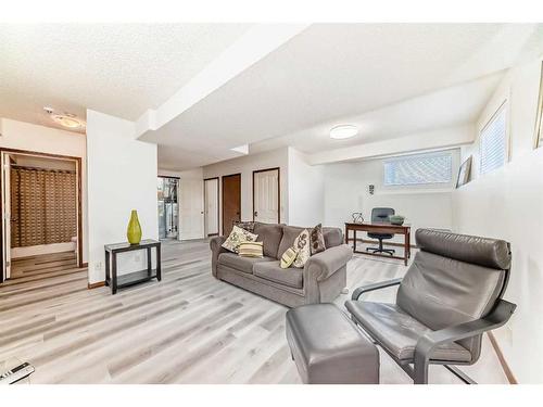 92 Citadel Drive Nw, Calgary, AB - Indoor