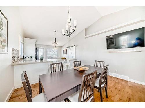 92 Citadel Drive Nw, Calgary, AB - Indoor Photo Showing Dining Room