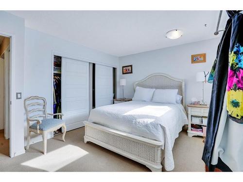 1031 Cannock Place Sw, Calgary, AB - Indoor Photo Showing Bedroom