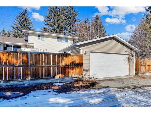 1031 Cannock Place Sw, Calgary, AB - Outdoor