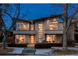 2034 Briar Crescent NW Calgary, AB T2N 3V8