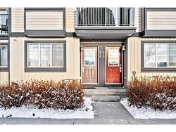 816-121 Copperpond Common SE Calgary, AB T2Z 5B6